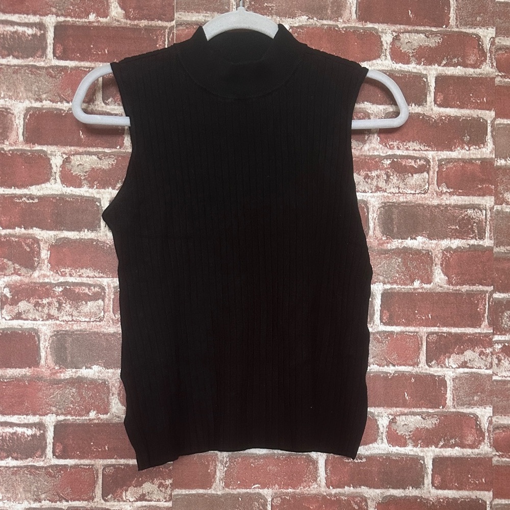 Sleeveless Black Ribbed Top